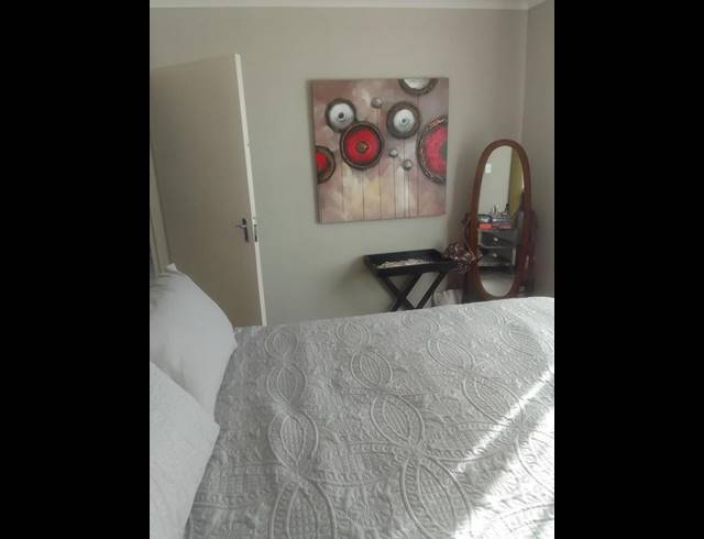 2 BEDROOM HOUSE FOR SALE IN DAWN PARK EXT